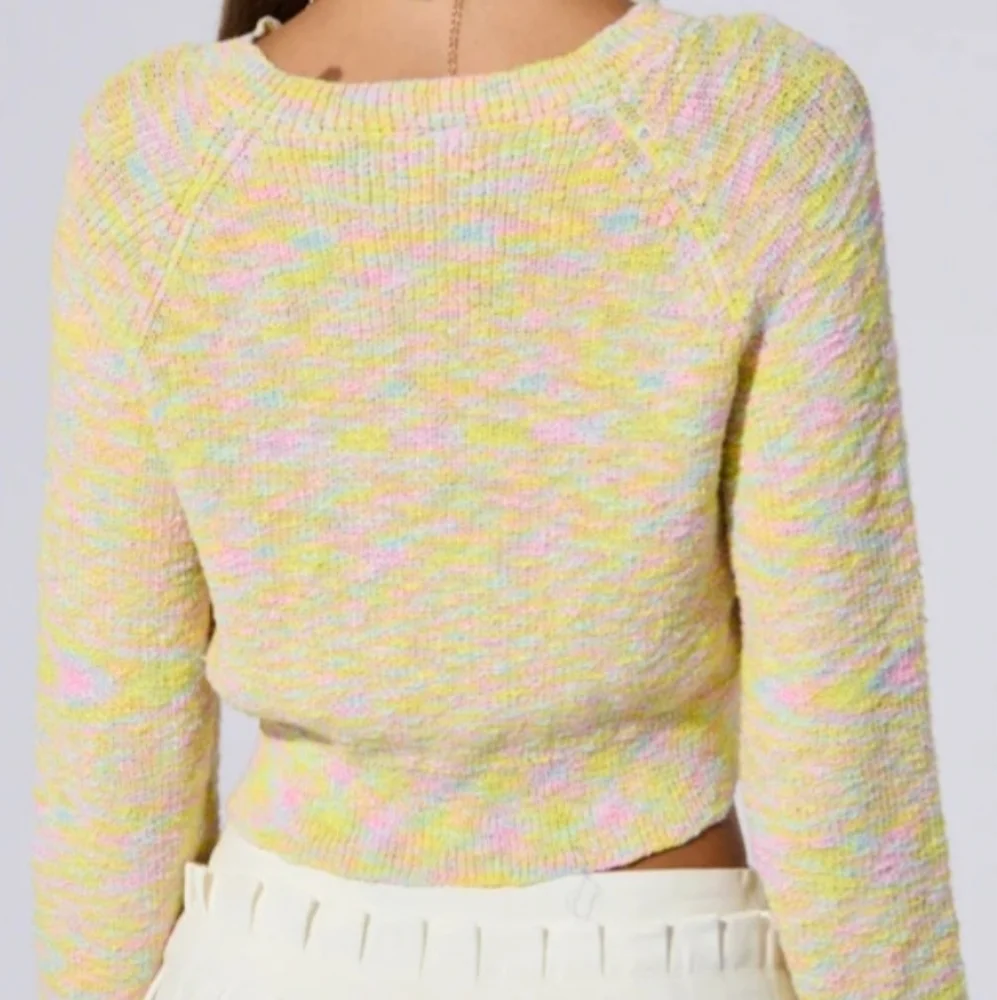 Akira Yellow Cropped Cardigan Sweater - Picture 3 of 9